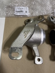 บูชปีกนกล่าง BMW X1F48 F45 31126874341 31126874342