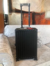 兩款盡在Fashiontrade： 日本品牌Roaming 高端鋁合金框20吋行李箱旅行箱 Japan Roaming 20 inch aluminium frame luggage 54 x 22.5 x 35cm（日本零售價：37101 yen ）