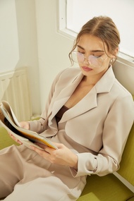 LONDON BLAZER เสื้อเบลเซอร์ตัวสั้นแต่งกระดุม (ช่วงแคมเปญจัดส่งล่าช้า 3-5 วัน)