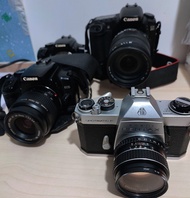 Canon 20D/400D单反相機和Pentax菲林相機，操作全正常！天涯鏡及其他镜各1支、電池、座充、CF卡、遮光罩、直倒！4部$2000！不議價！