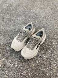 ⚡原裝正貨 HOKA ONE ONE Bondi 8 邦代8 波鞋 男款 灰色