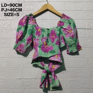 BLUS/BLOUSE WANITA IMPORT MOTIF BUNGA MODEL.CROP TOP MADE IN KOREA