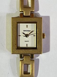 SEKONDA 全金色金屬長方形錶殼銀白色錶面金色金屬錶帶手錶