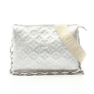 路易威登 Coussin PM 單肩包 M57913 Monogram/壓紋皮革 銀色 二手
