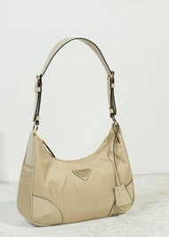 Tas Wanita Prada Re-edition 2005 Nylon Brushed Leather Shoulder Dessert Beige Original