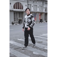 ULKO Cardigan Knitwear| Crewneck Crewneck| Silhouette Motif