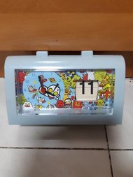 鹹蛋超人座枱鬧鐘 一個