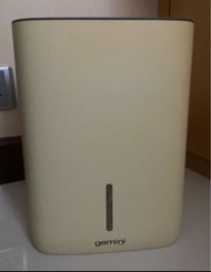 💦 Air Purifying Mini Dehumidifier 迷你抽濕機