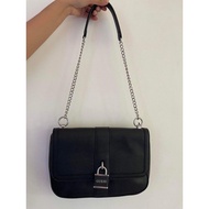 Guess Flap shoulder bag (preloved)
