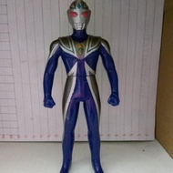 Figure Ultraman Agul. Ori Bandai. 16cm.