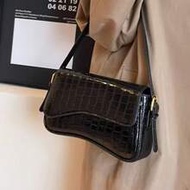 1pc PU Leather Women's Shoulder Bag, Burgundy Square Bag, Versatile Patent Leather Small Bag, Y2K Ba