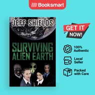 Surviving Alien Earth - Paperback - English - 9781449013400