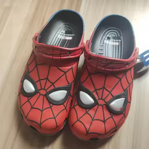 New Hot Sale Spider Man Beach Sandals Hole Shoe Comics Anime Service Breathable Fashion Trend Sense 