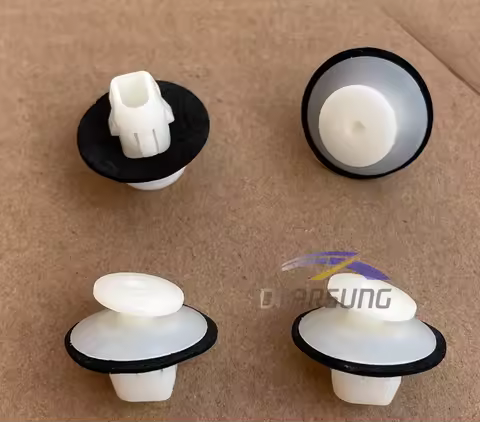 For Toyota Land Cruiser Prado Vios Levin RAV4 Highlander Vellfire Rear Taillight Fixing Clip Clasp