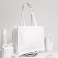 รุ่นใหม่ ! Homeland - Tone on Tone กระเป๋าผ้าแคนวาส ลายปักนูน มีซิป สอดกระเป๋าเดินทางได้ (Large) มี 