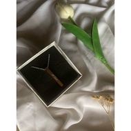 NECKLACE FICTIONAL CHARACTERS