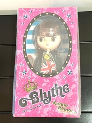 (3536) 2013 Takara Tomy 全新 限量版 Middle Blythe  Doll 日版 Jackie Ramone 中B 小布大眼妹 公仔套裝， 未拆盒, 約高22 x 闊度7cm
