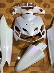 Body halus motor mio smile mio old mio new warna putih lembanyung ori berkualitas