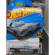 HotWheels TV SERIES BATMOBILE 3+ Metal Car
