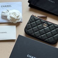 914intheair精品代購『全新全配』Chanel 黑金菱格紋一字拉鏈零錢包 卡包