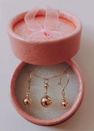 10k gold jewelry set (necklace, pendant, earring)