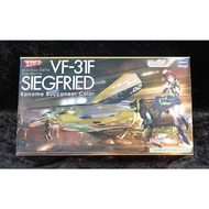 < HT > HASEGAWA Model 1/72 Macross VF-31F 658509