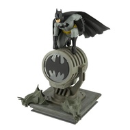 [SG Store] Paladone Batman Figurine Light | Dark Knight Bat Signal Light | Dual Powered Light Decor