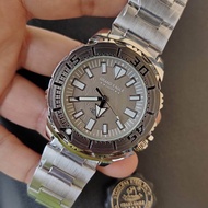 นาฬิกาแบรนด์ Grand Eagle แบรนด์แท้ นาฬิกากันน้ำ สายสแตนเลสอย่างดี เข็มมีพรายน้ำ นาฬิกาผู้ชาย