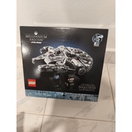Lego 75375 Star Wars Millennium Falcon - Box dented