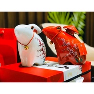 Very Beautiful 99% Ceramic Mouse Wine Bottle 700ml. The Bottle is Empty with No Wine Inside.