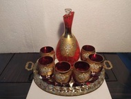 古董80年代 琉璃 穆拉諾玻璃 醒酒器及酒杯套裝 24K鍍金 花朵 (紅色) Vintage 80s Murano Glass Decanter Set With Six Wine Glasses Tumblers 24K Gold Gilded Floral Enamel (Red)