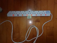 8 位有開關制拖板