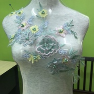 3D applique bunga sulam