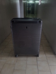 Slazenger 28吋擴充型銀色行李箱 luggage