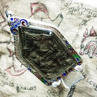 泰北法術狂人 天才神童"阿贊北" 《異性緣沙力架坤平將軍靈異陰物》 原版第二期黑肉版本