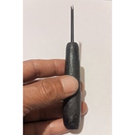 Shoe sole cutter thread road cutter shoe sole equipment and shoe sewing needle package