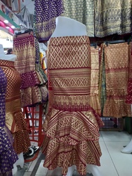 ⭐⭐⭐⭐⭐กระโปรงผ้าสกินนี่แท้ 100%ทรงหางปลา2ชั้นลายจี้เพชรกรอบนาค ใส่สวยหุ่นดีกระชับตามสัดส่วนนั่งเดินสบ