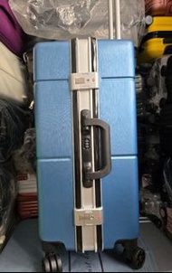 100%new 24 inch 全新24吋鋁框加寬大容量360度旋轉萬向輪藍色行李箱