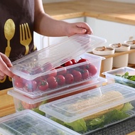 Transparent plastic box (U2) for food with drainage tray - food container with water separator tray
