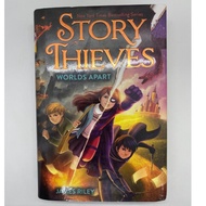 Preloved book Worlds Apart (5) (Story Thieves) 9781481485746
