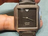 瑞士WITTNAUER(浪琴副牌) 手動男古董錶，表徑31不含把頭，走時正常。  不防水不防摔不防磁，二手商品不退不換