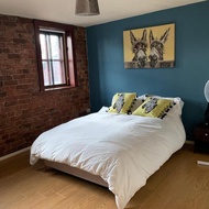 โรงแรม 2 Bed Duplex Penthouse Apartment by Mathew Street Sleeps 6 - Cavern Quarter, Liverpool