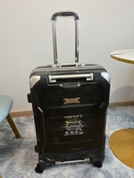 New： 出口日本Outdoor 26 吋行李箱；Outdoor 26 inch luggage （export to Japan）68 x 45 x 26cm