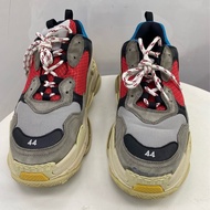 Balenciaga triple S 老爹鞋