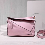 Loewe粉色中號puzzle手提包肩背包