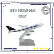 Koleksi Kapal Terbang Diecast Pesawat 16cm Singapore Airlines Boeing B747 Alloy Model Diecast Plane 