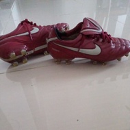 kasut bola Nike tiempo 1gred