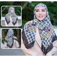 Asmaraloka Scarf by Dabe midnight Bella shoffie