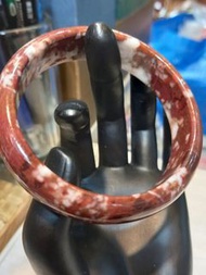 配飾類：#59.6mm 頂級神農架梅花雞血玉(王化)手鈪(S230422-2)