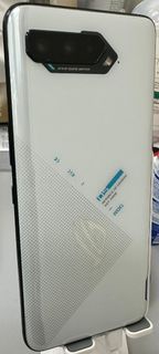 ASUS ROG Phone 5 手機